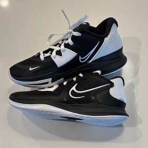 Nike Black and White Athletic Shoes
